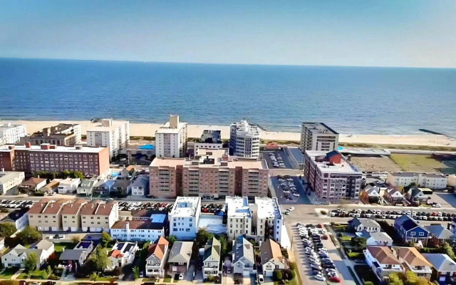 Long Beach Hotel