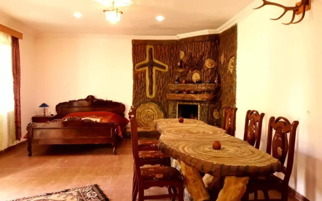 Weekend House