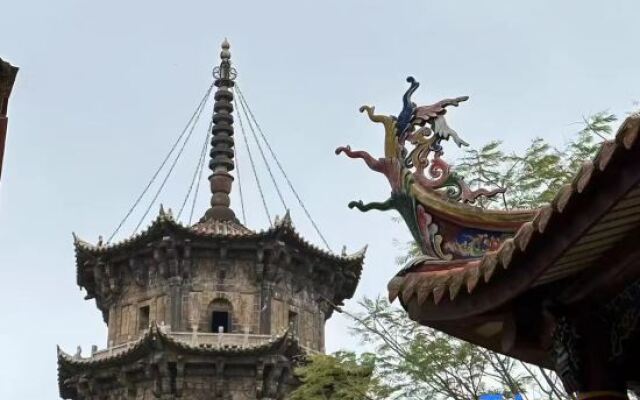 Yimi Hotel (Quanzhou Dong Station)