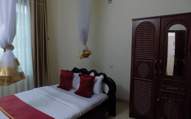 City Entry Hotel