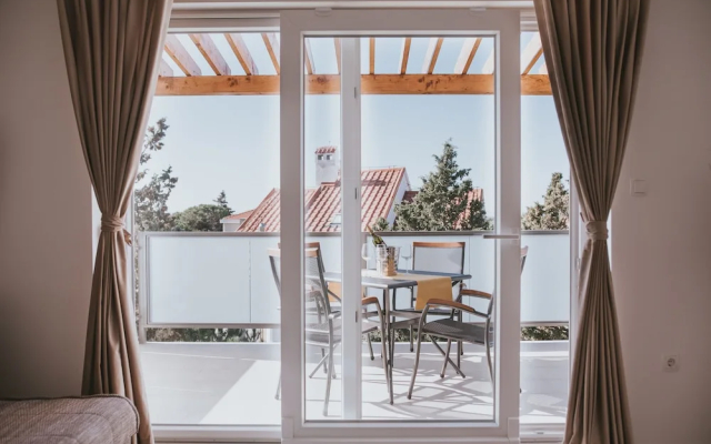 Poolside Hideout Apartments