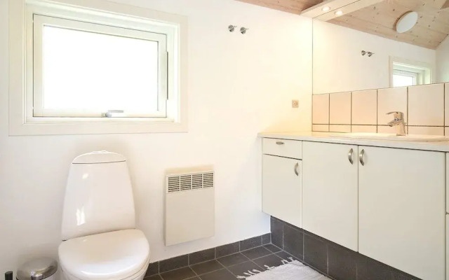 6 Person Holiday Home in Aakirkeby