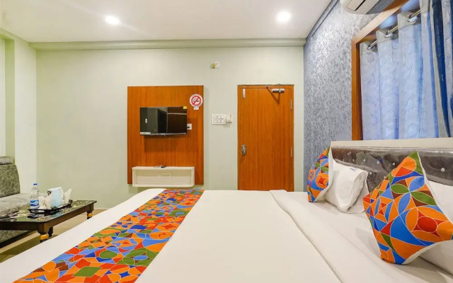 Fabhotel Lio7 Grand