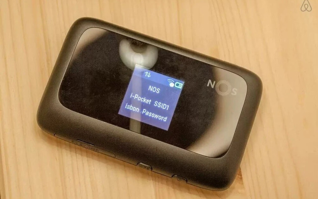 Spacious Alfama Apartment + Free Pickup, By TimeCooler