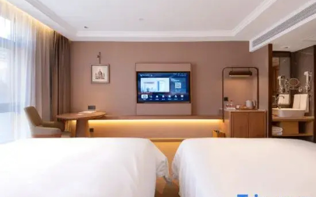 Vienna Hotel (Jubao Road, Zhidan County)