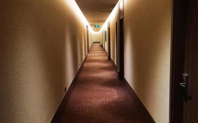 Hanting Hotel Dezhou Development Zone High-speed Railway Station