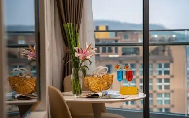 DeLaSea Ha Long Hotel
