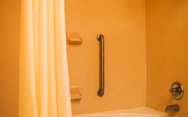 Quality Inn & Suites Lake Charles South