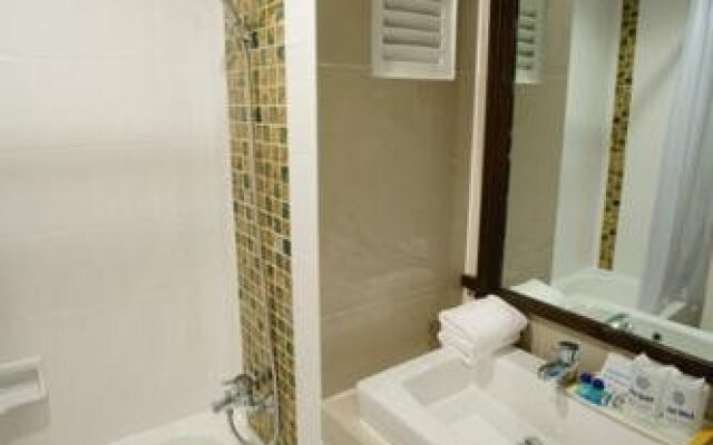 Phet Hotel