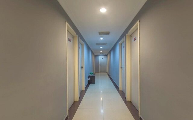 Super OYO 761 City Hotel