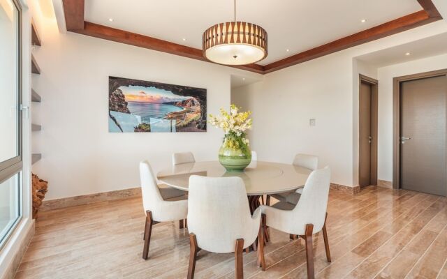 Amazing Penthouse in Exclusive Tower in Capcana