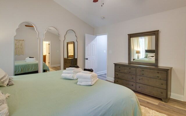 Lynchburg Rental w/ Deck: Near Downtown!