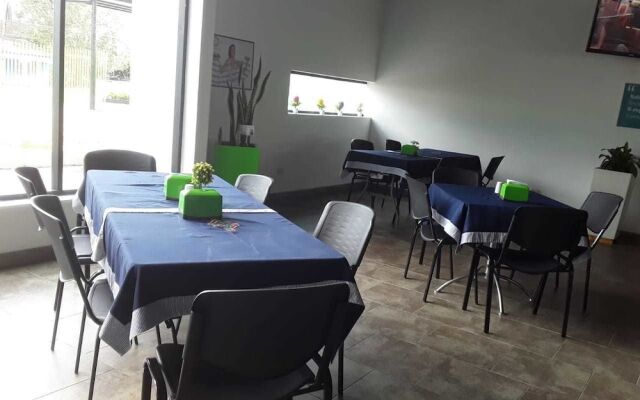 Hotel Iguanas de Los Llanos