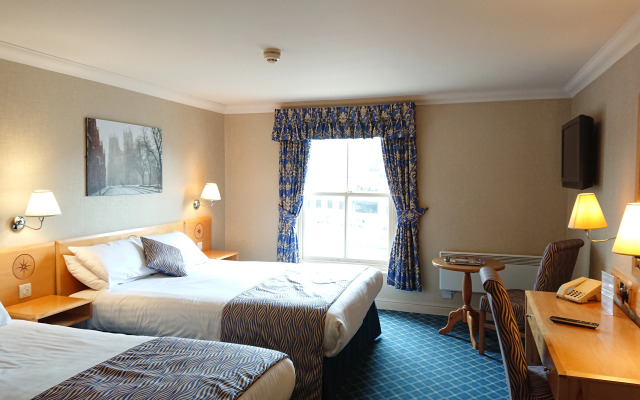 Queens Hotel