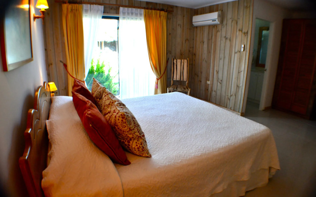 Taha Tai Hotel