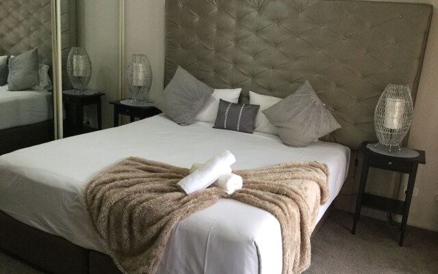 Peninsula Nelson Bay Motel and Serviced Apartments