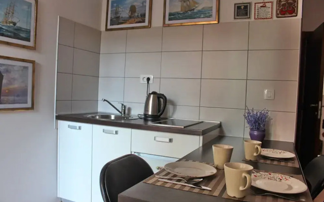 Balabusic One Bedroom Apartment No.6