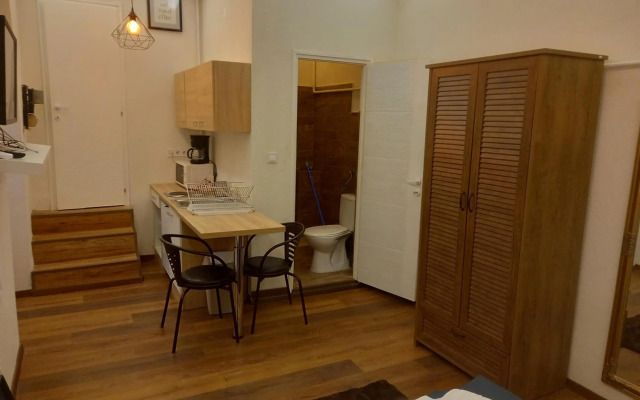 Hi-Bp Liszt Ferenc square Studio apartment