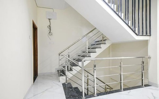 Fabhotel Dr Greens
