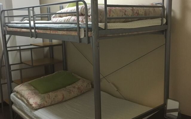 Grace Naha - Hostel