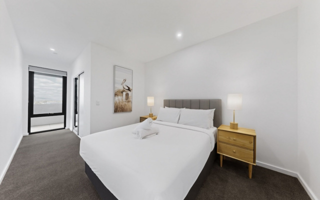 Brand-new 3-bed Apartment With Scenic Views