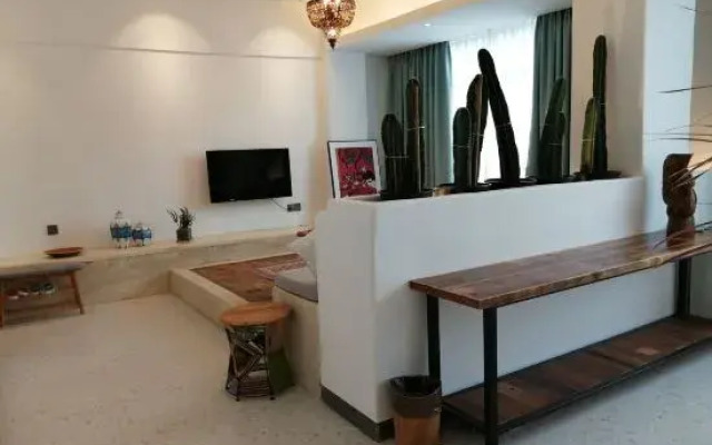 Kending Aiqinghai Hostel