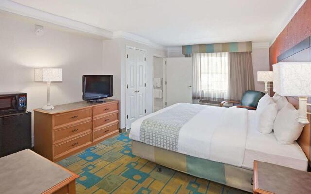 Norwood Inn & Suites Merrillville