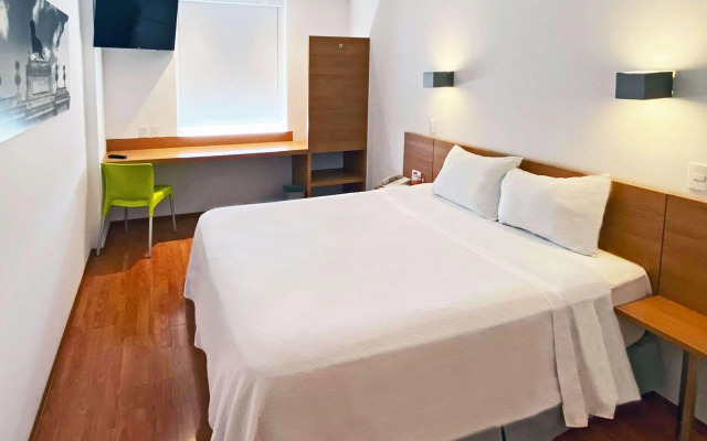 Sleep Inn Leon Antares Hotel