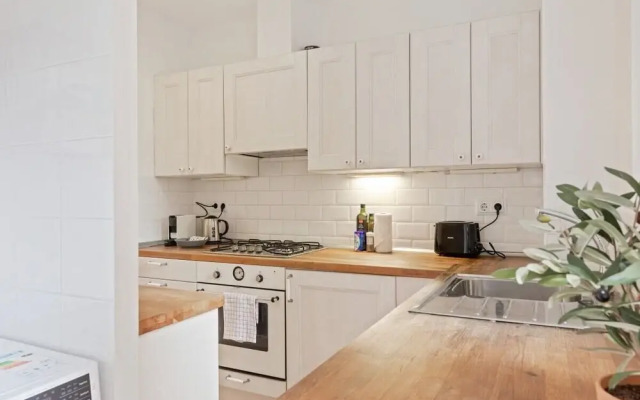 Charming 2bed apt Close to Gracia, 5mins to Metro