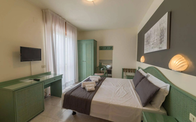 Hotel Airone