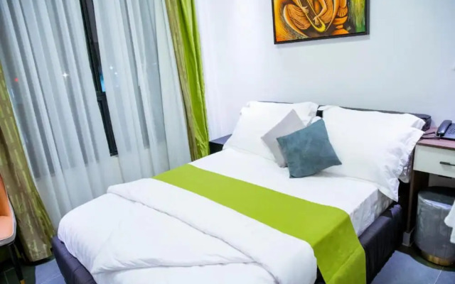 Rose Aparthotel