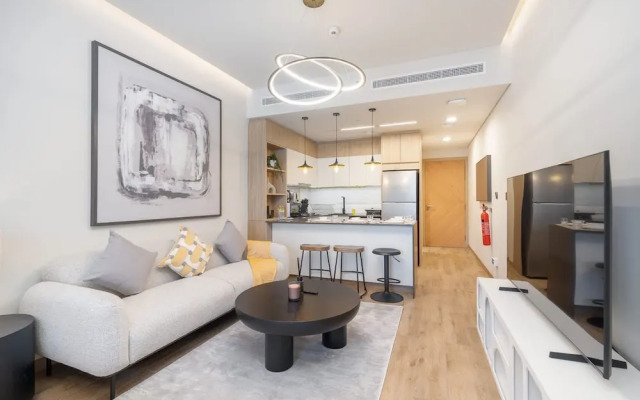 Classic Flat in JVC That Sleeps 2