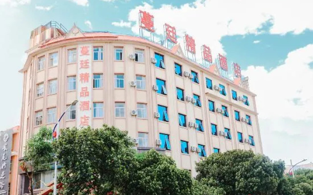 Manding Boutique Hotel