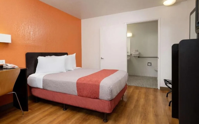Vagabond Inn - Camarillo