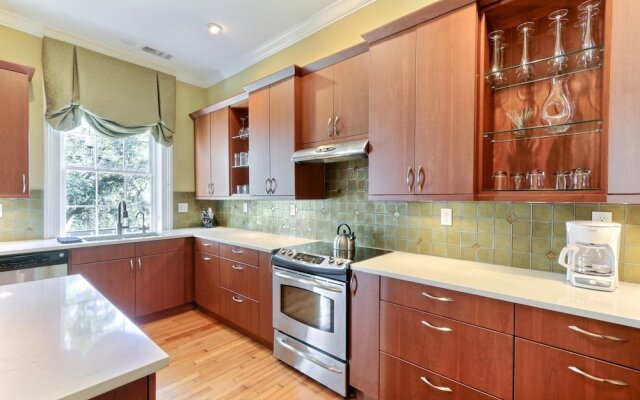 Oak View Terrace