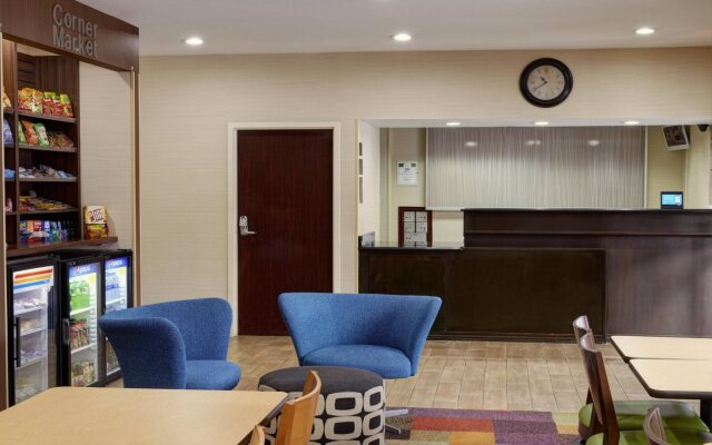 Fairfield Inn & Suites by Marriott Detroit Farmington Hills