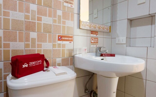 ZEN Rooms A. Villalon Drive