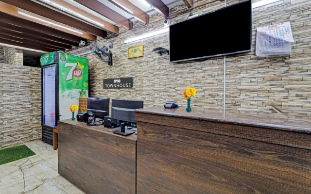 Townhouse 1096 Hotel Redfox Nungambakkam