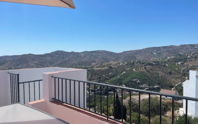 Cd-2063 Three Bedroom With Roof Terrace