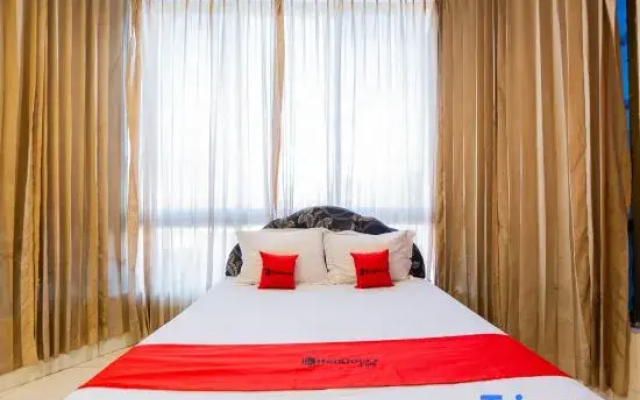RedDoorz @ Sparkling Hotel near Stasiun Gubeng Surabaya