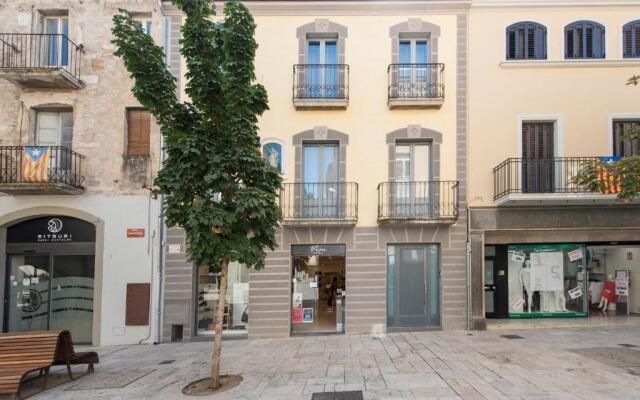 Lovely and bright apartment in the heart of Banyoles