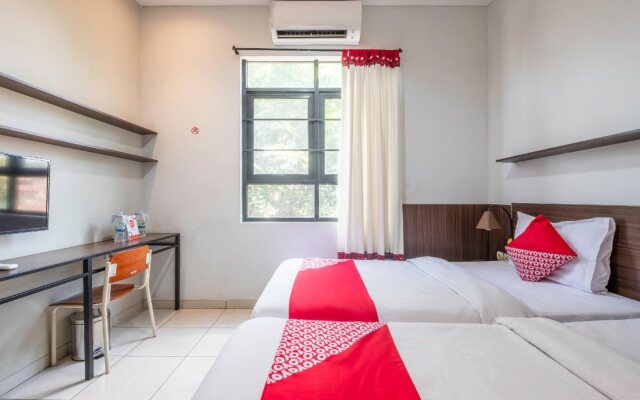 Cileunyi Residence by OYO Rooms