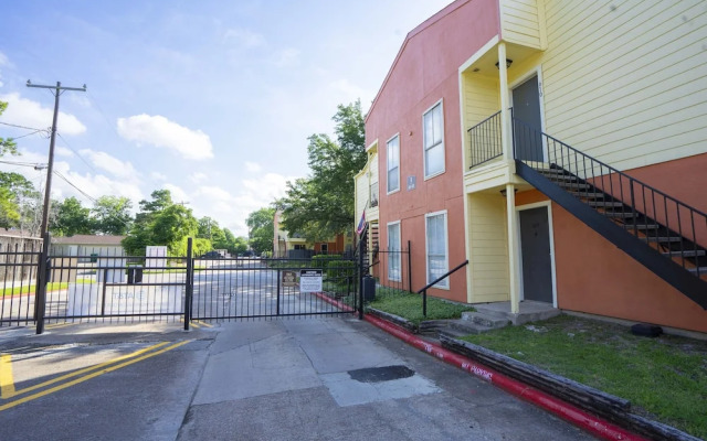 OYO Apartments at Broadmead