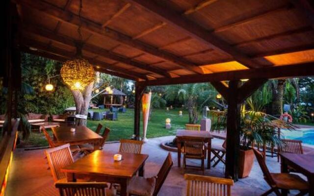 Chillout Hotel Tres Mares