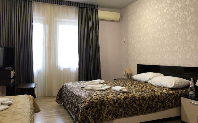 Hotel Kavkaz