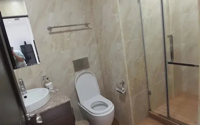 1bdr luxury apartment