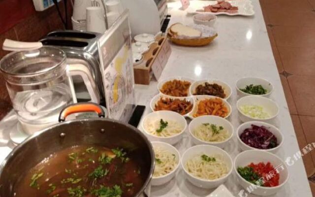 Homeinn · neo (Jiuquan Changxing Market Hantang Food Street)