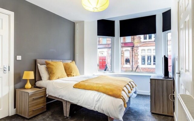 Townhouse Plus @ 166 Edleston Road Crewe