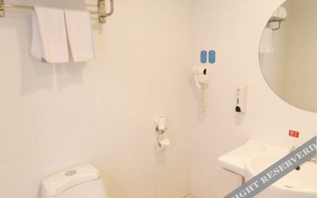 HanTing Hotel (Luoyang Zhongzhou East Road)
