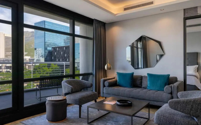 The Onyx Apartment Hotel by NEWMARK